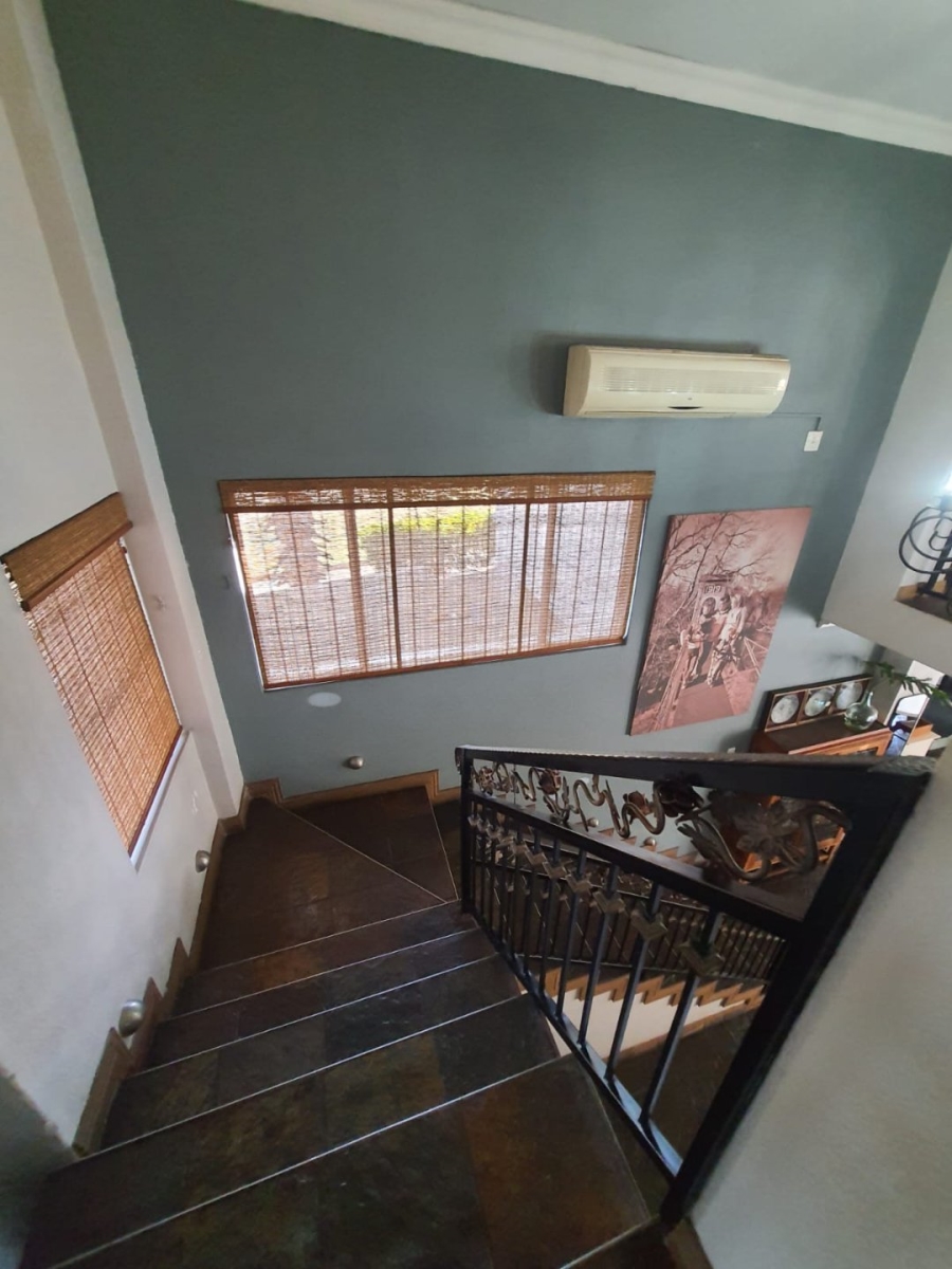 5 Bedroom Property for Sale in Vaalpark Free State